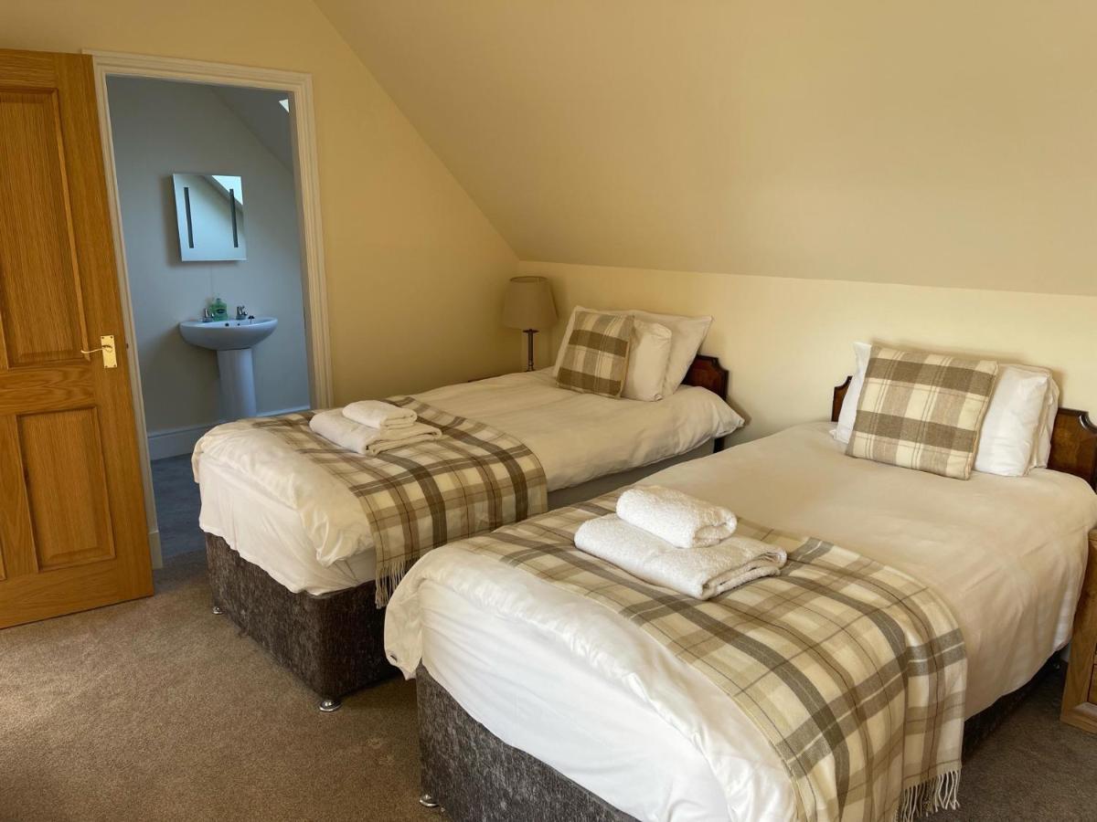 Highland Farm Cottages Dingwall Bagian luar foto